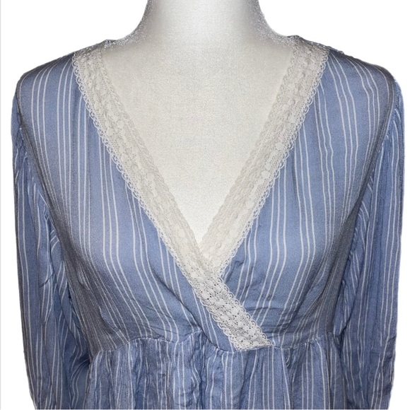Hollister Boho Babydoll Striped Top -Medium - Picture 2 of 11
